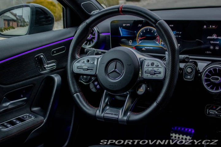 Mercedes-Benz A AMG 35 4MATIC / PREMIUM 2019