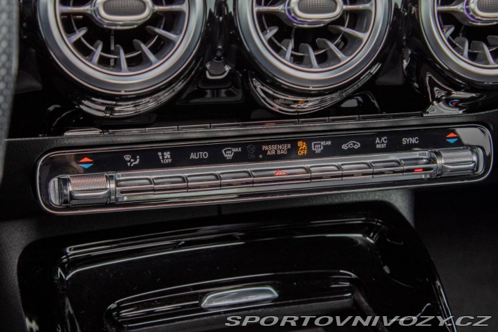 Mercedes-Benz A AMG 35 4MATIC / PREMIUM 2019