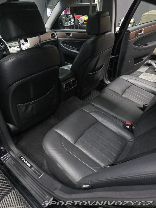 Hyundai Ostatní modely Genesis 3.8 246kw 2012