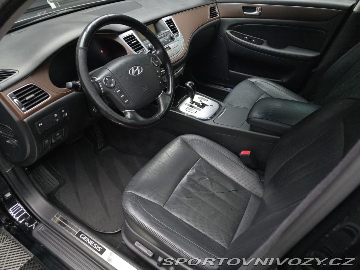 Hyundai Ostatní modely Genesis 3.8 246kw 2012