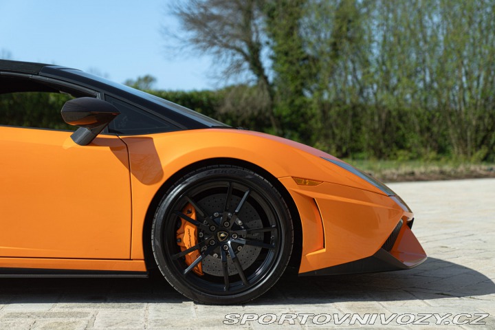 Lamborghini Gallardo LP 570 - 4 SPYDER PERFORMANTE 2011