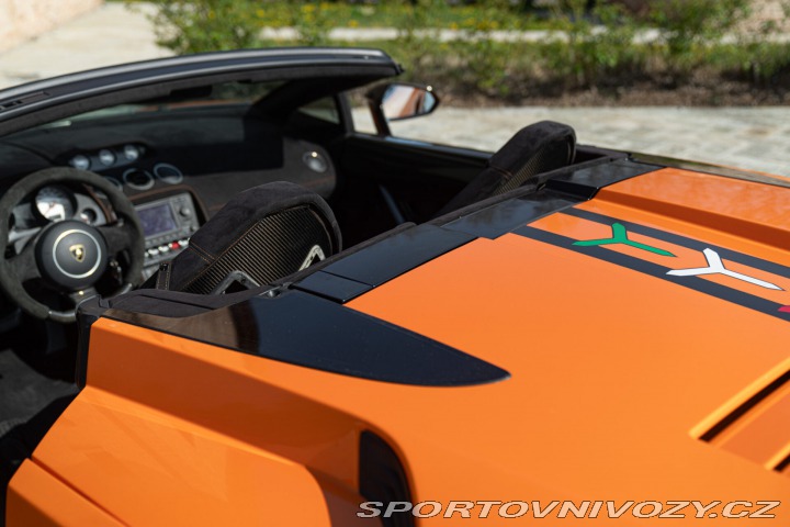 Lamborghini Gallardo LP 570 - 4 SPYDER PERFORMANTE 2011