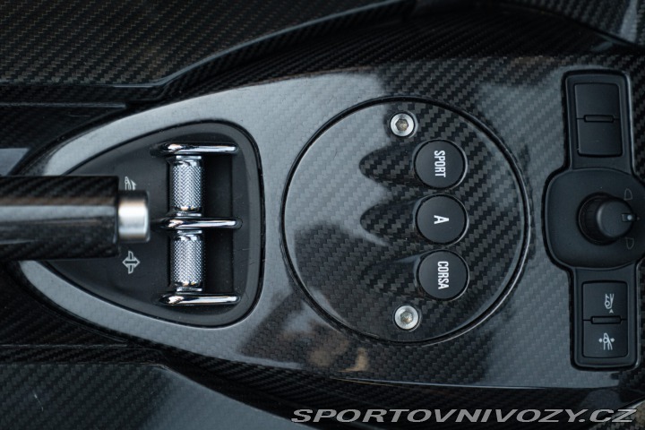 Lamborghini Gallardo LP 570 - 4 SPYDER PERFORMANTE 2011