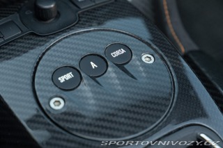 Lamborghini Gallardo LP 570 - 4 SPYDER PERFORMANTE 2011