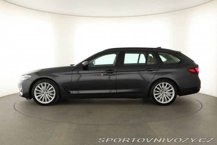 BMW 5 Luxury Line 530d xDrive 2023