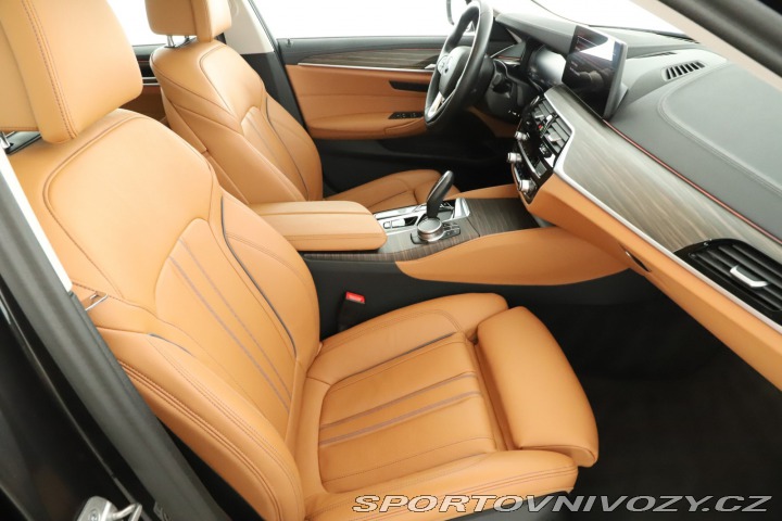 BMW 5 Luxury Line 530d xDrive 2023