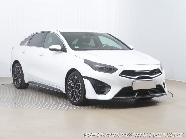 Kia ProCeed GT Line Plus 1.5 T-GDI 2022