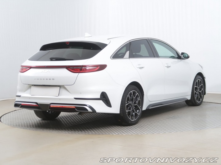 Kia ProCeed GT Line Plus 1.5 T-GDI 2022