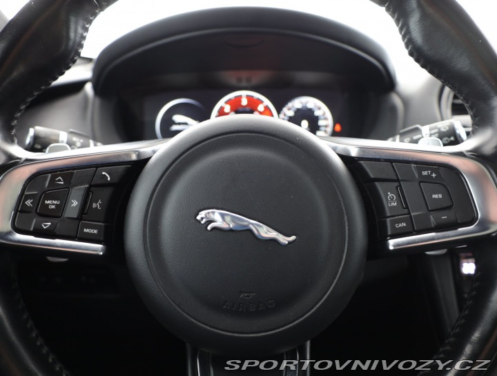 Jaguar F-Pace 30d AWD 2016