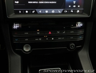 Jaguar F-Pace 30d AWD 2016