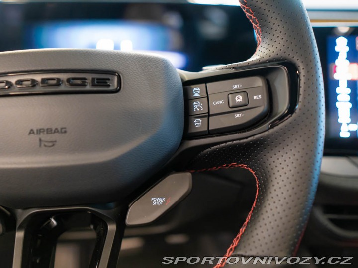 Dodge Charger 0.0 Daytona Scat Pack 670 2024