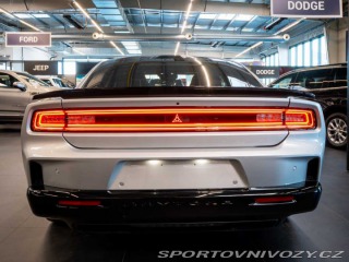 Dodge Charger 0.0 Daytona Scat Pack 670 2024