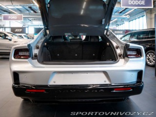 Dodge Charger 0.0 Daytona Scat Pack 670 2024