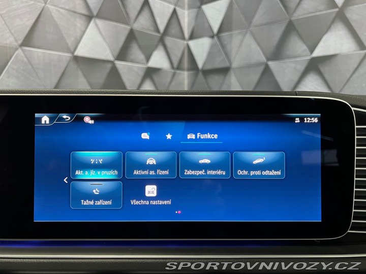 Mercedes-Benz Ostatní modely 450d 4MATIC AMG PANORAMA 2025