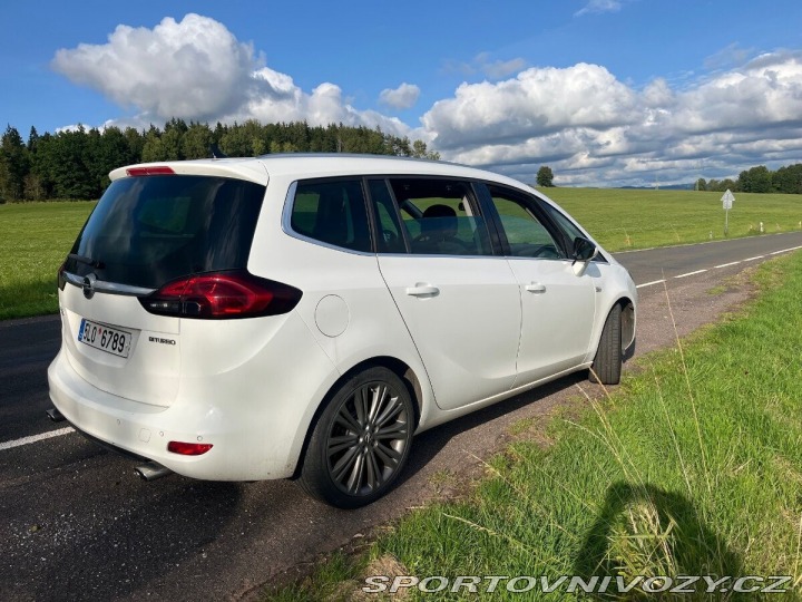 Opel Ostatní modely Zafira 2,0 1800