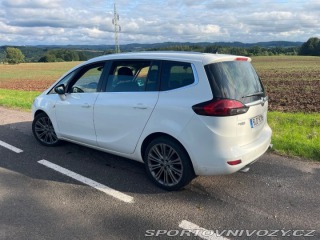 Opel Ostatní modely Zafira 2,0 1800