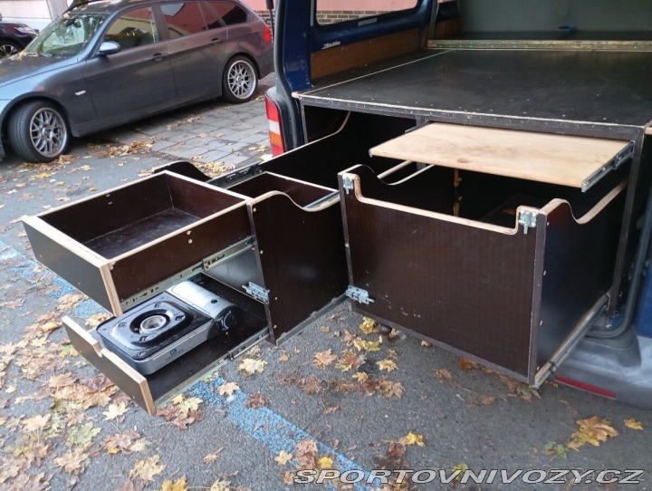 Volkswagen Ostatní modely Transporter 2,5 T5 2004