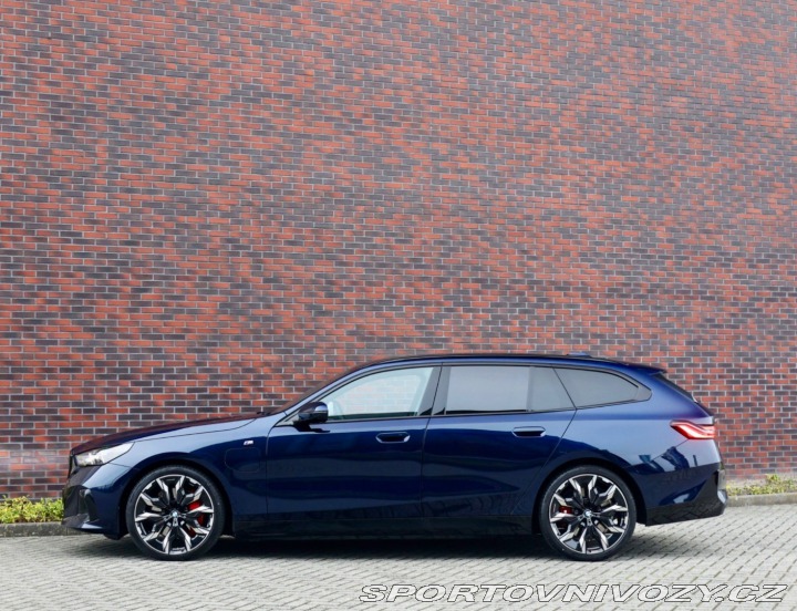 BMW 5 Touring  550e  xDrive M S 2025