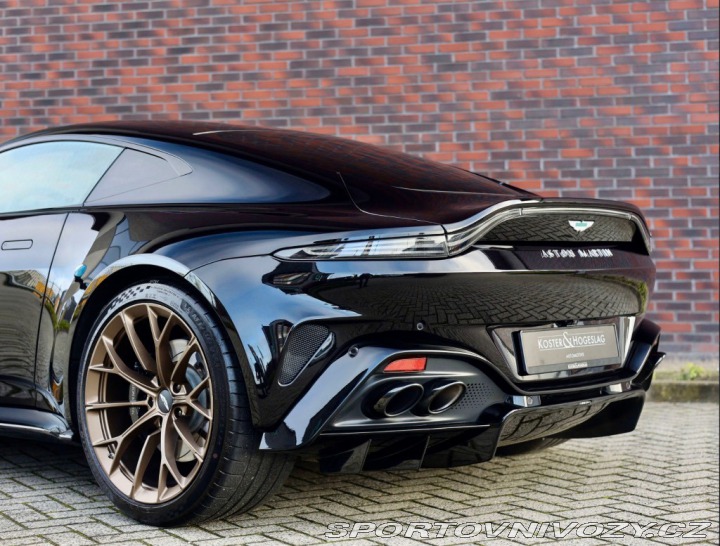 Aston Martin V8 Vantage  4.0  | Quicksilv 2025