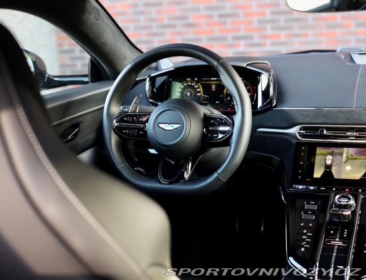 Aston Martin V8 Vantage  4.0  | Quicksilv 2025