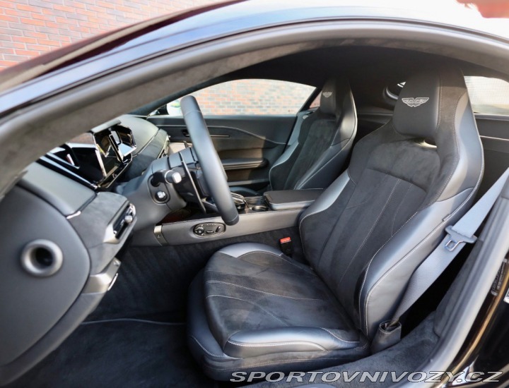 Aston Martin V8 Vantage  4.0  | Quicksilv 2025