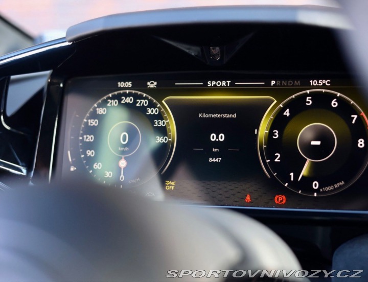 Aston Martin V8 Vantage  4.0  | Quicksilv 2025