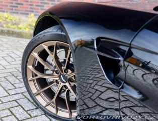 Aston Martin V8 Vantage  4.0  | Quicksilv 2025