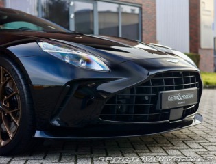 Aston Martin V8 Vantage  4.0  | Quicksilv 2025
