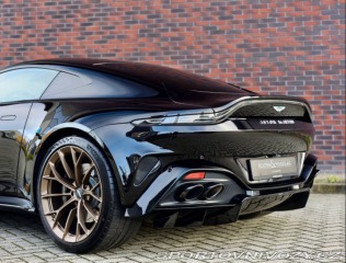 Aston Martin V8 Vantage  4.0  | Quicksilv 2025