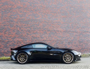 Aston Martin V8 Vantage  4.0  | Quicksilv 2025