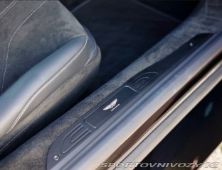 Aston Martin V8 Vantage  4.0  | Quicksilv 2025