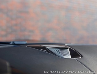 Aston Martin V8 Vantage  4.0  | Quicksilv 2025