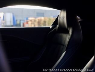 Aston Martin V8 Vantage  4.0  | Quicksilv 2025