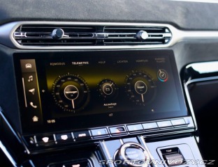 Aston Martin V8 Vantage  4.0  | Quicksilv 2025