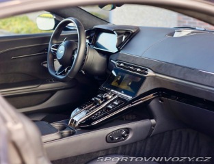 Aston Martin V8 Vantage  4.0  | Quicksilv 2025