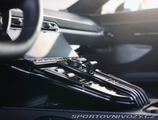 Aston Martin V8 Vantage  4.0  | Quicksilv 2025