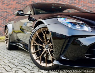Aston Martin V8 Vantage  4.0  | Quicksilv 2025