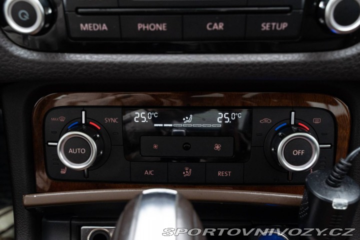 Volkswagen Ostatní modely Touareg  3.6 /AJ NA SPLÁTKY / PRO 2014