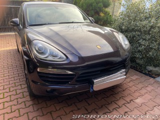 Porsche Cayenne SUV 2011