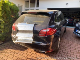 Porsche Cayenne SUV 2011