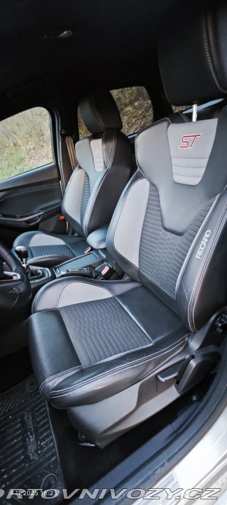 Ford Focus ST Focus ST-Line 2018