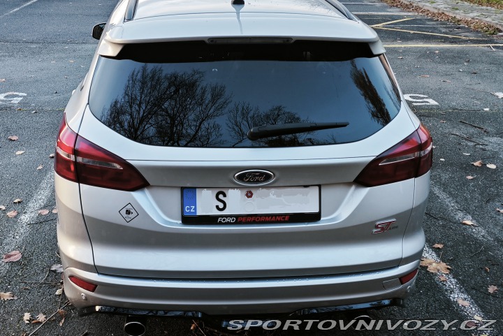 Ford Focus ST Focus ST-Line 2018