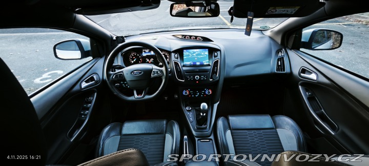 Ford Focus ST Focus ST-Line 2018