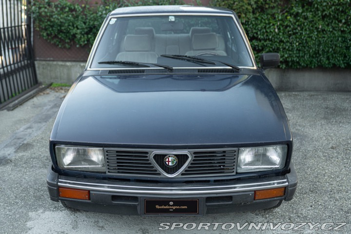 Alfa Romeo Ostatní modely ALFETTA QUADRIFOGLIO 2.0 1983