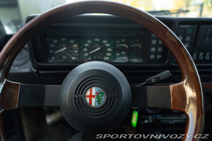 Alfa Romeo Ostatní modely ALFETTA 2.0 1983
