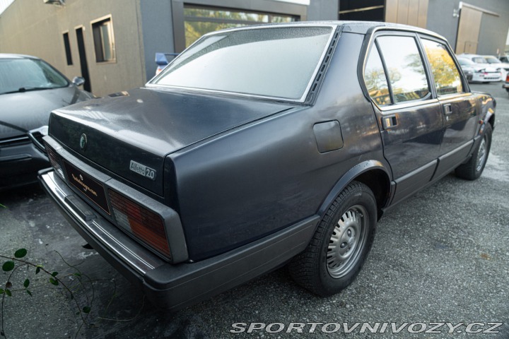 Alfa Romeo Ostatní modely ALFETTA QUADRIFOGLIO 2.0 1983