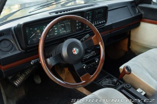 Alfa Romeo Ostatní modely ALFETTA QUADRIFOGLIO 2.0 1983