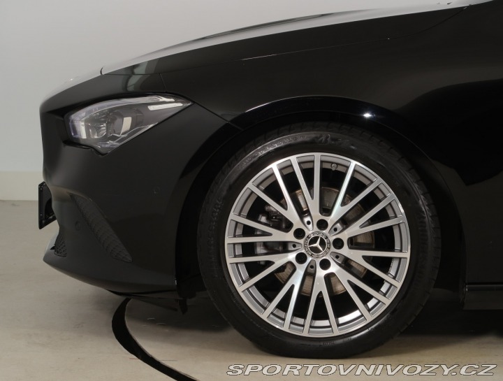 Mercedes-Benz CLA 200 2023