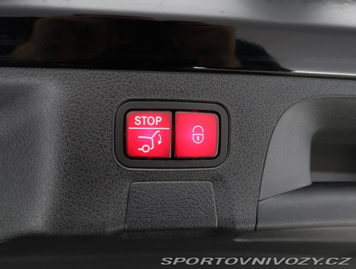 Mercedes-Benz CLA 200 2023