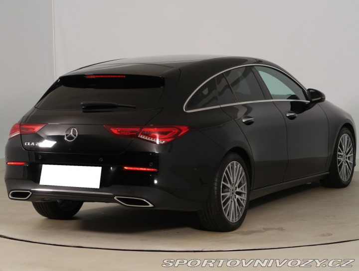 Mercedes-Benz CLA 200 2023